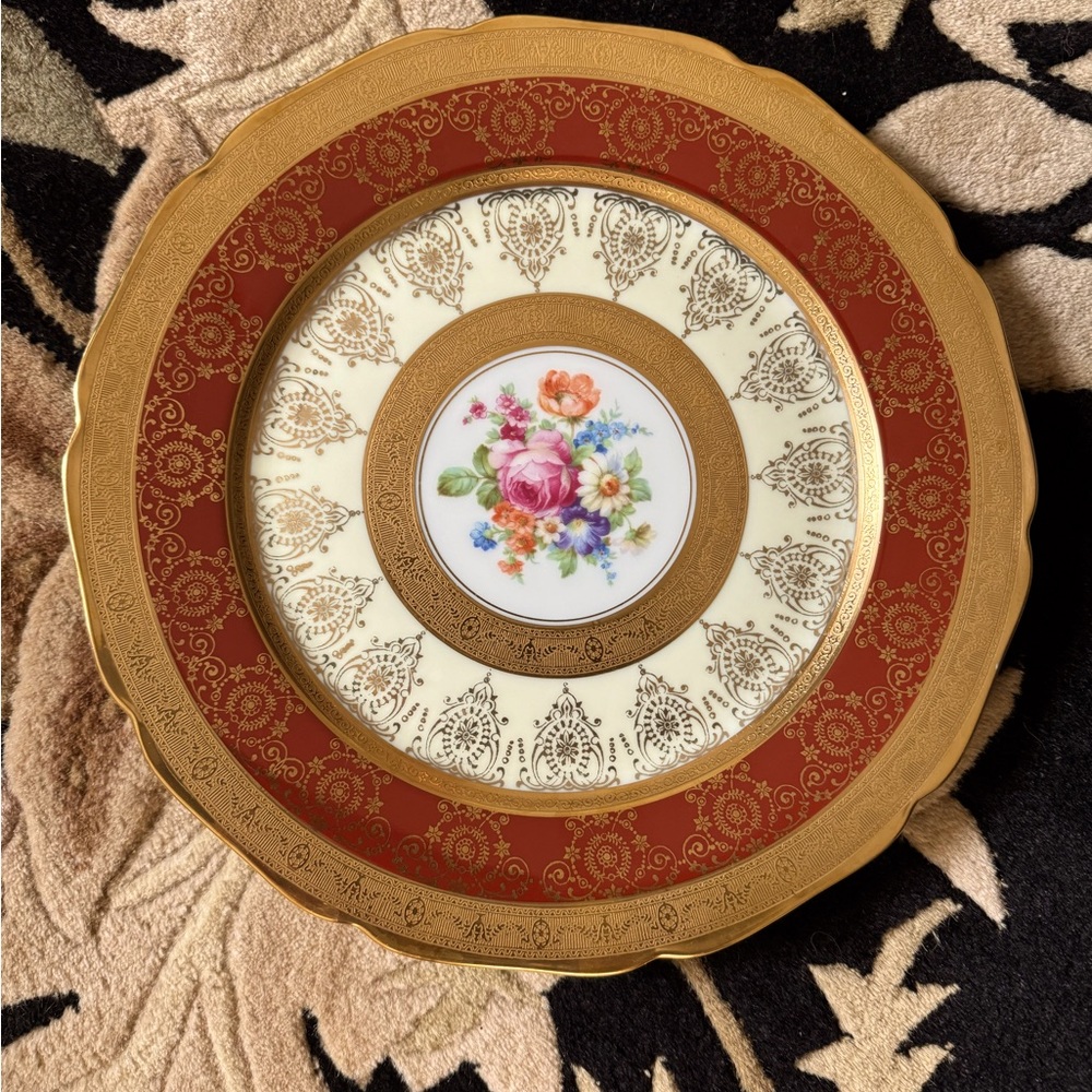 R.H. Macy Vintage Dinner Plates set of four